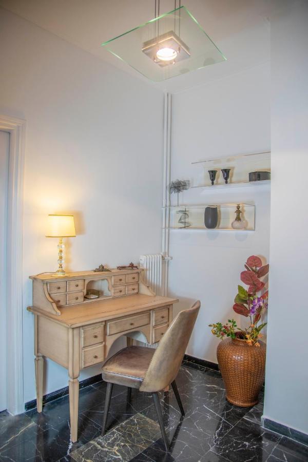 Konstantinos Stylish Brand New Apt In The Heart Of 雅典 外观 照片