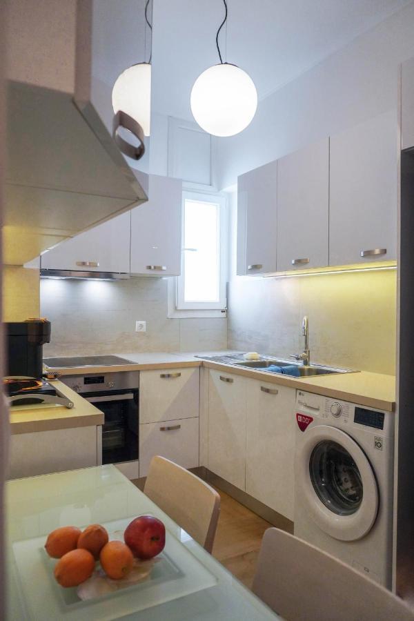 Konstantinos Stylish Brand New Apt In The Heart Of 雅典 外观 照片