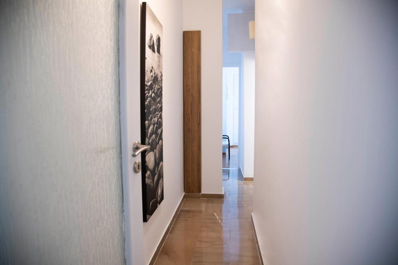 Konstantinos Stylish Brand New Apt In The Heart Of 雅典 外观 照片