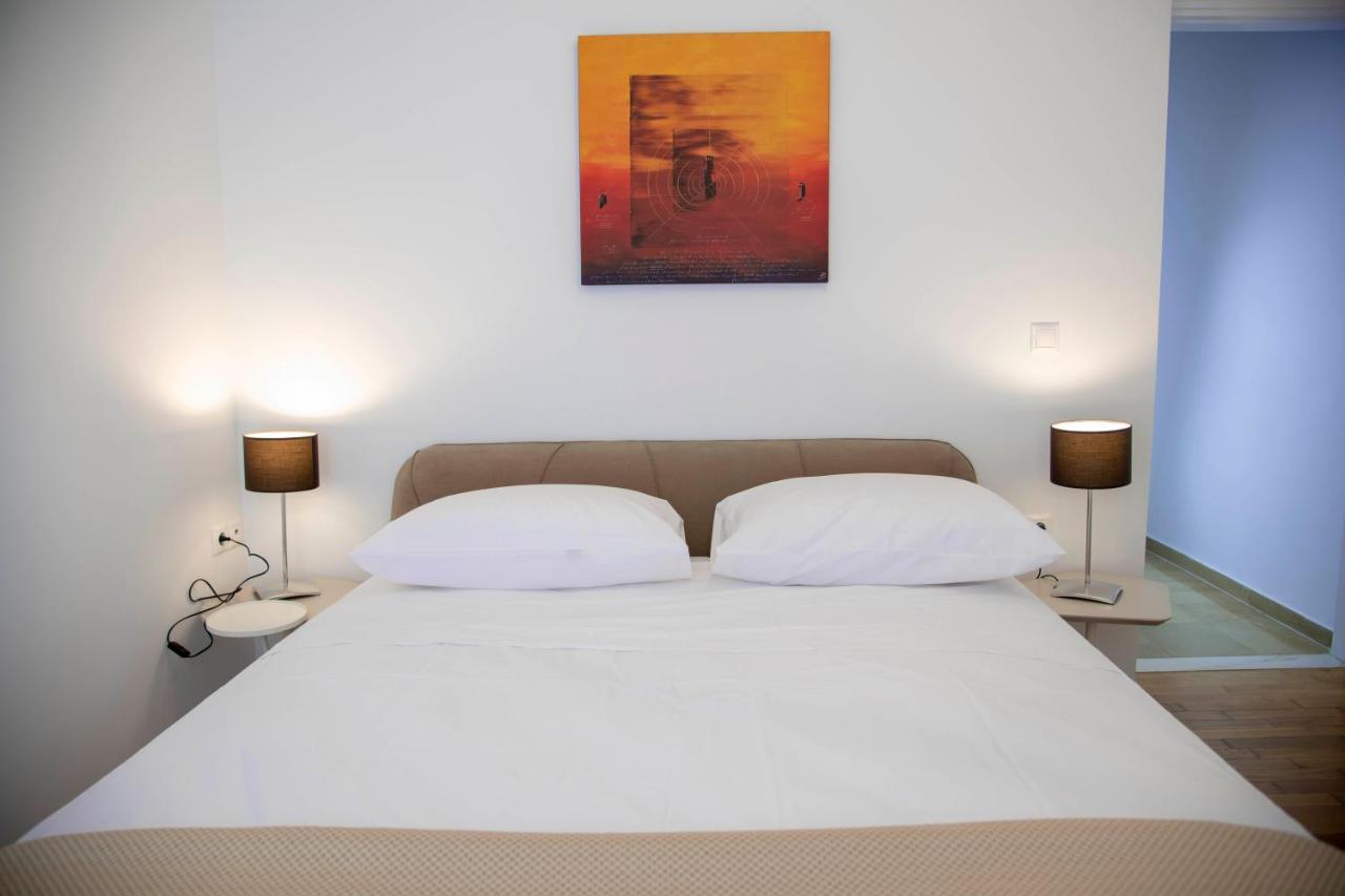 Konstantinos Stylish Brand New Apt In The Heart Of 雅典 外观 照片